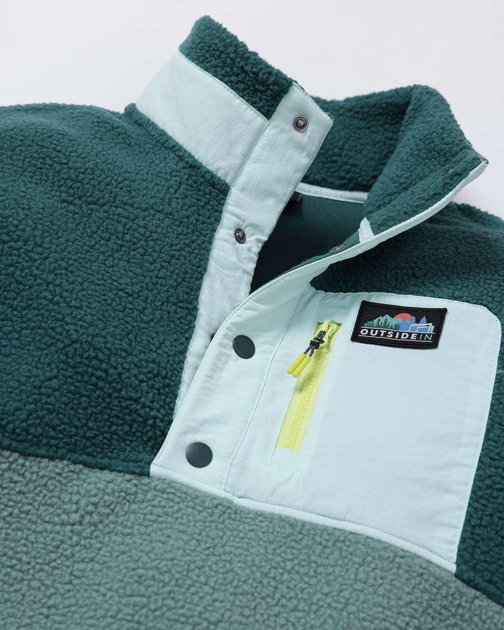 Evergreen borg fleece button-up with white front yoke and two snap buttons