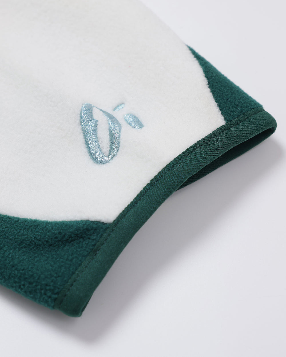 OutsideIn Coastal Wave Unisex Fleece Sleeve