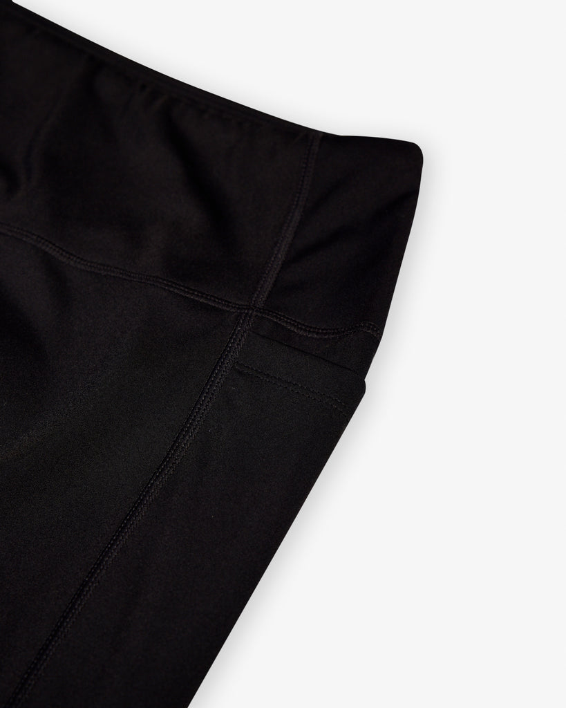 Jamboree leggings in black, seamless front with side pockets