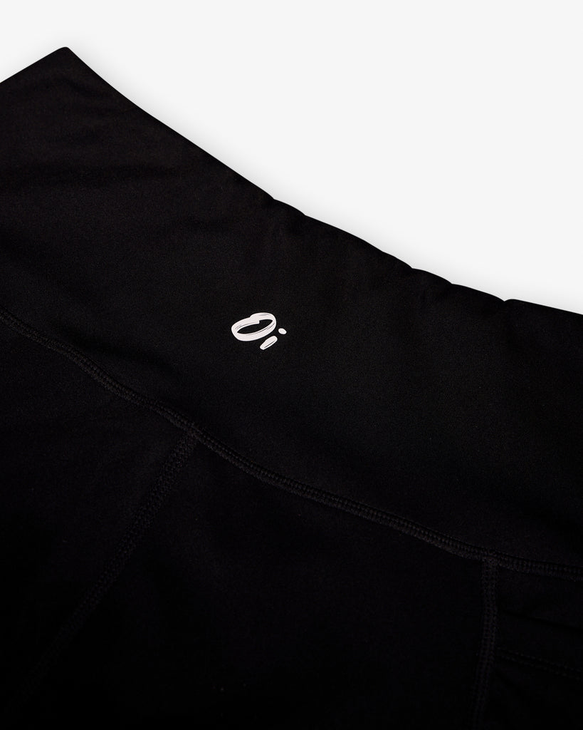 Jamboree leggings in black, seamless front with side pockets